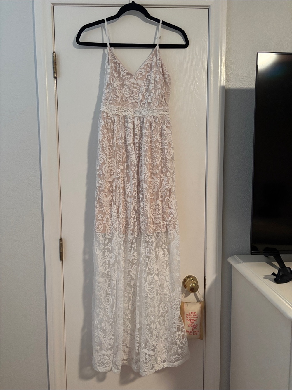 Lace V-Neck Maxi Dress - Cream Blush